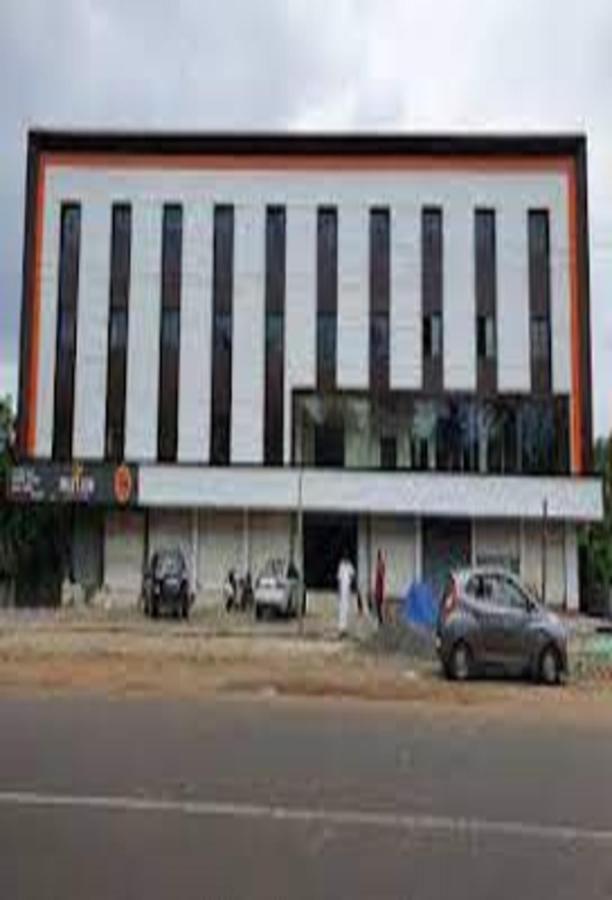 Redbell Suites Malapuram Malappuram Ngoại thất bức ảnh