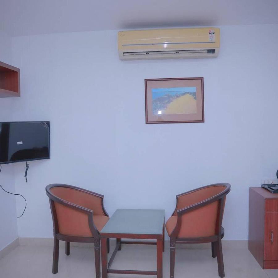 Redbell Suites Malapuram Malappuram Ngoại thất bức ảnh